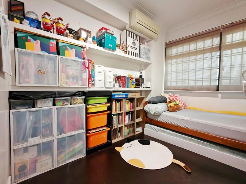 55 Pipit Road HDB Flat For Sale at S$ 850,000 | PropertyGuru Singapore - Bedroom