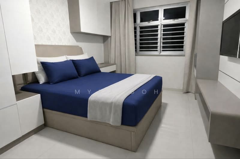 121D Canberra Street HDB Flat For Sale at S$ 690,000 | PropertyGuru Singapore - Bedroom