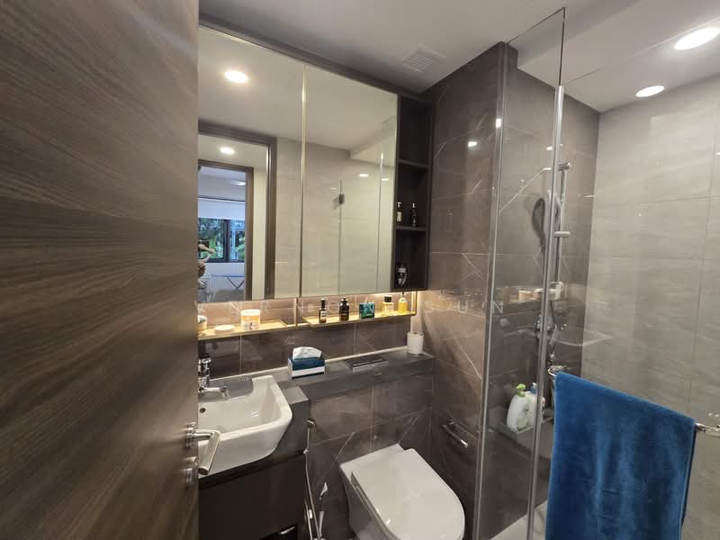 The Florence Residences, 85 Hougang Avenue 2, 2 Bedrooms, 667 sqft, Condominium For Rent, by Vernon Sun, 500077599 - Bathroom - PropertyGuru.com.sg