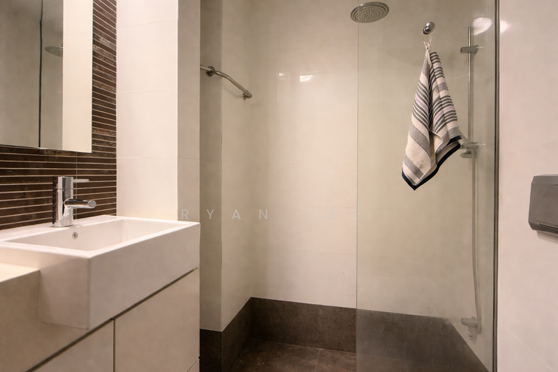 Robertson Edge Apartment For Sale at S$ 899,999 | PropertyGuru Singapore - Bathroom