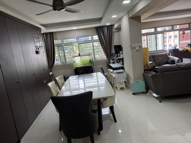 467 Hougang Avenue 8 HDB Flat For Sale at S$ 880,000 | PropertyGuru Singapore - Dining Room