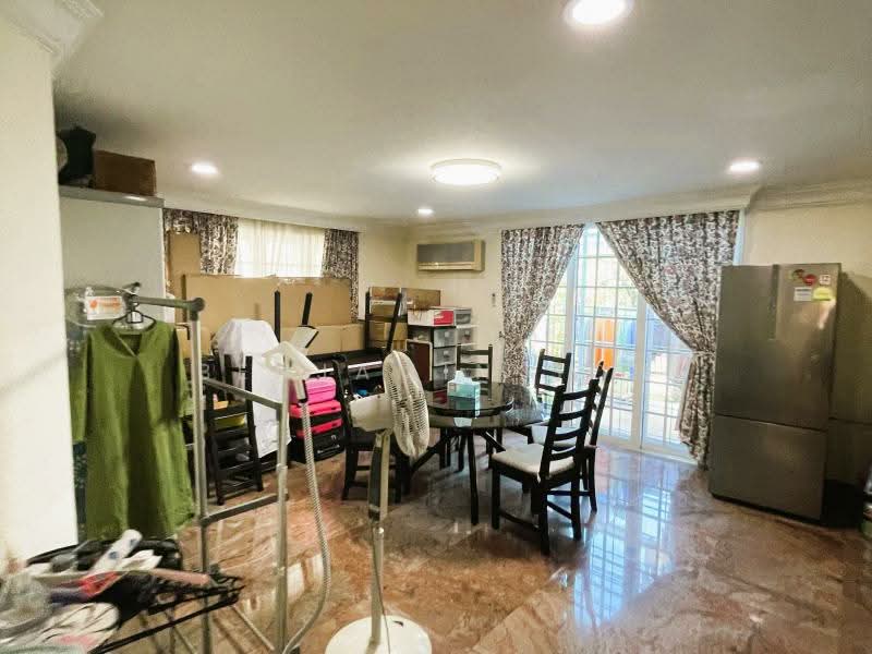 REALISTICALLY PRICED BUNGALOW SIZED SEMI-D Semi-Detached House For Sale at S$ 6,800,000 | PropertyGuru Singapore - Dining Room