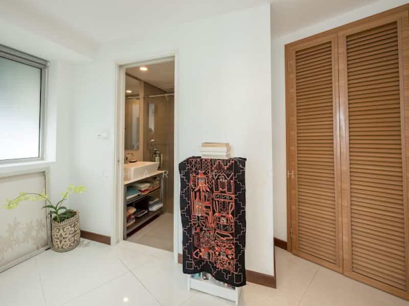 The Sail @ Marina Bay Condominium For Sale at S$ 1,250,000 | PropertyGuru Singapore - Bathroom