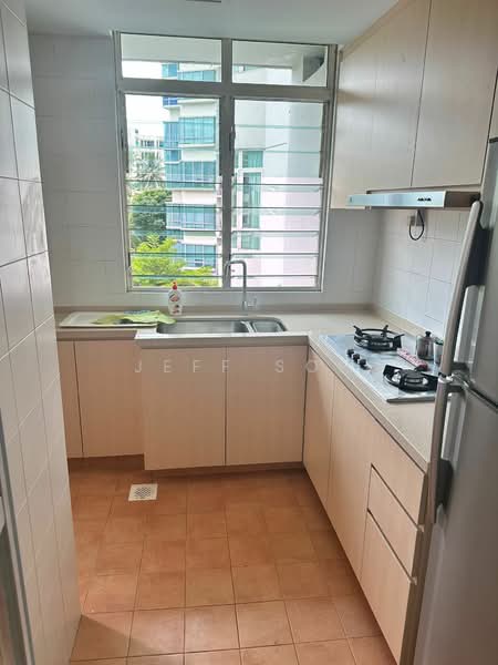 Robin Regalia, 35 Robin Road, Room Rental, 80 sqft, Condominium For Rent, by Jeff Soh, 500077628 - Kitchen - PropertyGuru.com.sg
