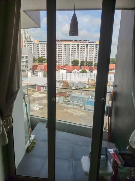 Suites 123, 123 Rangoon Road, 1 Bedroom, 431 sqft, Apartment For Rent, by Mindy Yong, 500077637 - Balcony - PropertyGuru.com.sg