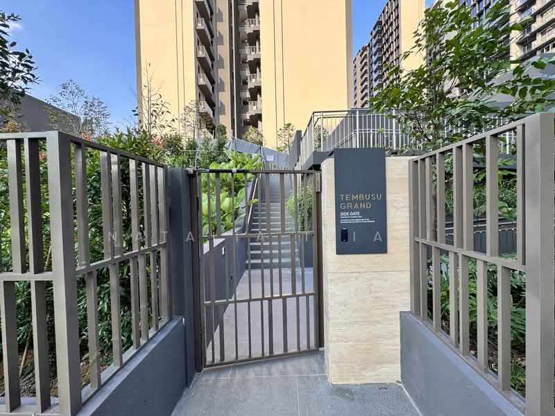 Tembusu Grand, , 3 Bedrooms, 990 sqft, Condominium For Rent, by Natalia Triani, 500077642 - Back gate to bus stops & eateries - PropertyGuru.com.sg