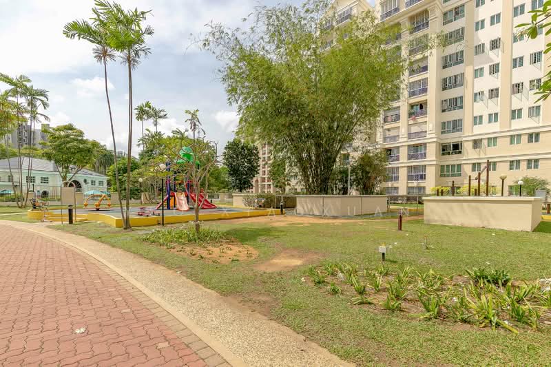 Melville Park, 20 Simei Street 1, 3 Bedrooms, 1,302 sqft, Apartment For Rent, by Yeo XiaoXuan, 500077697 - Playground - PropertyGuru.com.sg