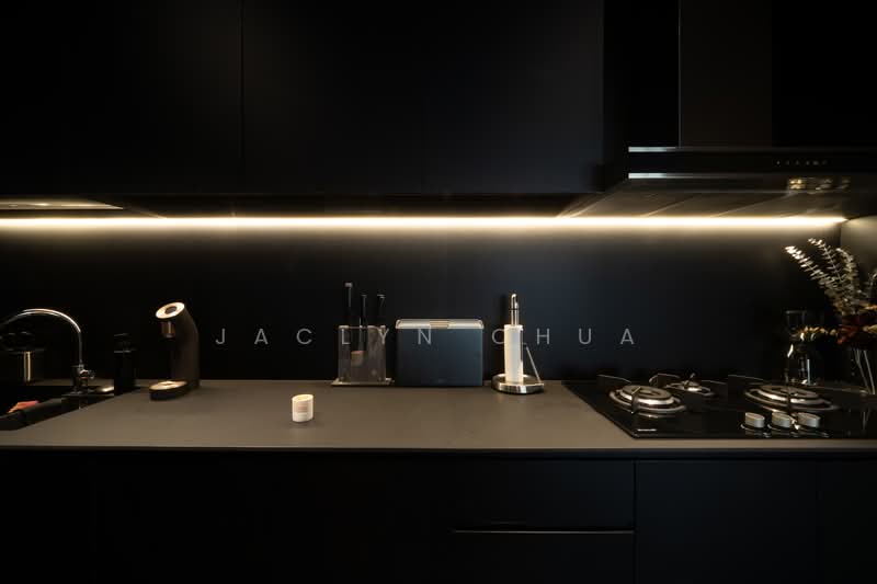 422A Northshore Drive HDB Flat For Sale at S$ 1,400,000 | PropertyGuru Singapore - Kitchen