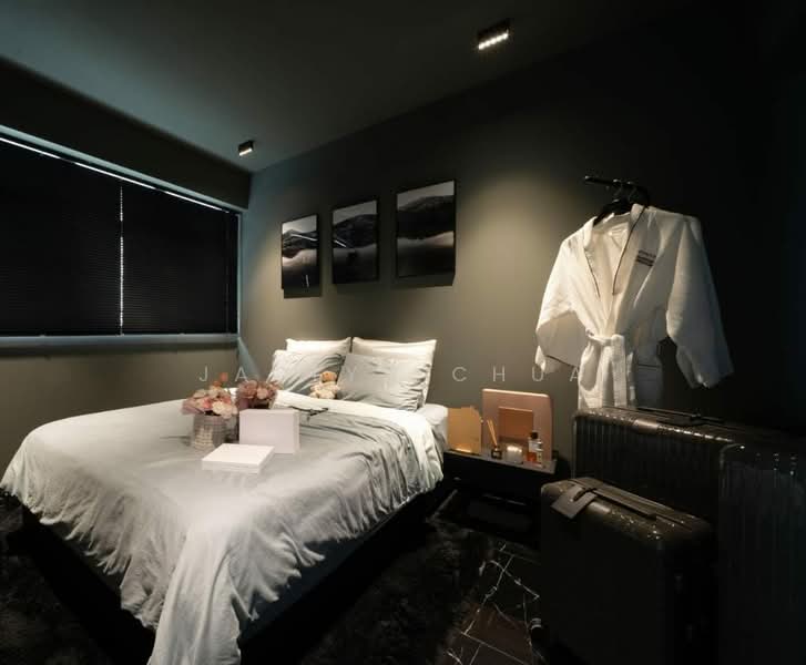 422A Northshore Drive HDB Flat For Sale at S$ 1,400,000 | PropertyGuru Singapore - Common Bedroom