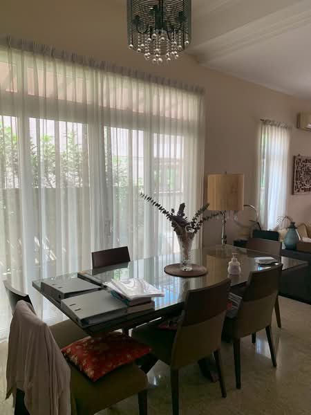 Eastwood Park Semi-Detached House For Sale at S$ 3,780,000 | PropertyGuru Singapore - Dining Room