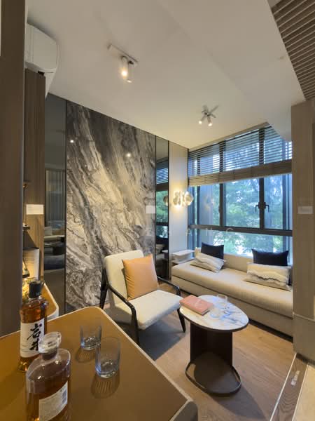 The Continuum Condominium For Sale at S$ 5,487,000 | PropertyGuru Singapore - Living Room