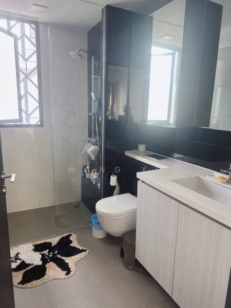 Gem Residences, 1 Lorong 5 Toa Payoh, 4 Bedrooms, 1,249 sqft, Condominium For Rent, by Norah Wang, 500077723 - Bathroom - PropertyGuru.com.sg