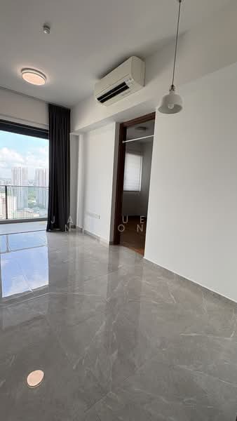 Stirling Residences, 21 Stirling Road, 2 Bedrooms, 624 sqft, Condominium For Rent, by Jacquelyn Wong, 500077729 - Living  - PropertyGuru.com.sg