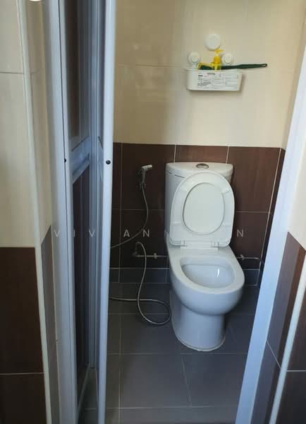 185 Boon Lay Avenue, 185 Boon Lay Avenue, Room Rental, 110 sqft, HDB Flat For Rent, by VIVIAN Chan, 500077730 - Bathroom - PropertyGuru.com.sg