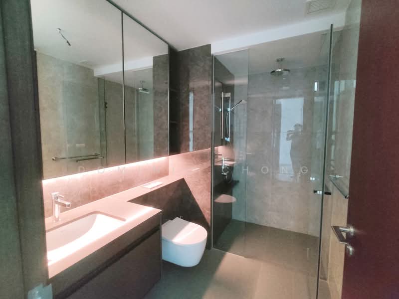Tembusu Grand, 92 Jalan Tembusu, 1 Bedroom, 527 sqft, Condominium For Rent, by Dominic Chong, 500077748 - Bathroom - PropertyGuru.com.sg