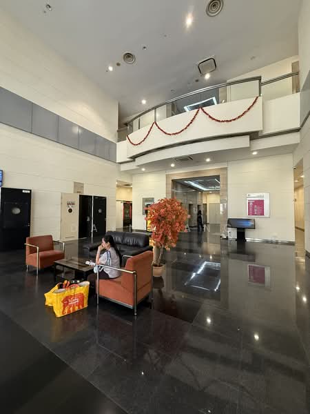 Ubi Techpark, 10 Ubi Crescent, 2,422 sqft, Light Industrial (B1) For Sale, by Dayna Ang, 500077751 - Lobby - CommercialGuru.com.sg