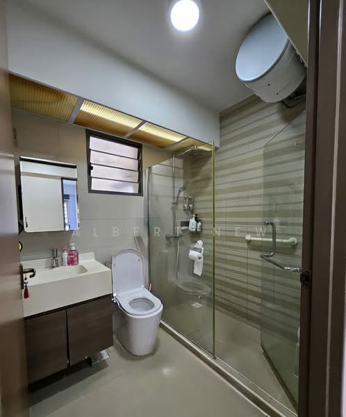 336B Anchorvale Crescent HDB Flat For Sale at S$ 908,888 | PropertyGuru Singapore - Bathroom