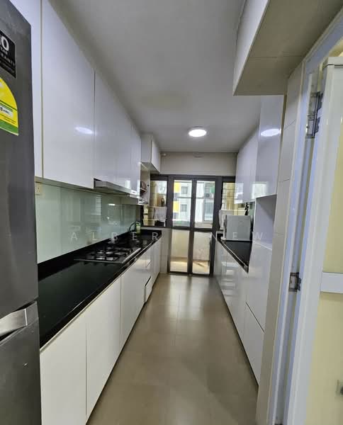 336B Anchorvale Crescent HDB Flat For Sale at S$ 908,888 | PropertyGuru Singapore - Kitchen