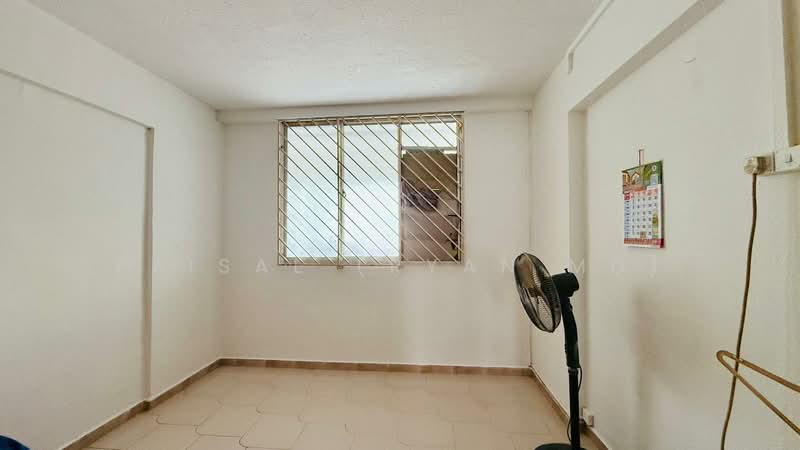 337 Bukit Batok Street 34 HDB Flat For Sale at S$ 458,000 | PropertyGuru Singapore - Interior
