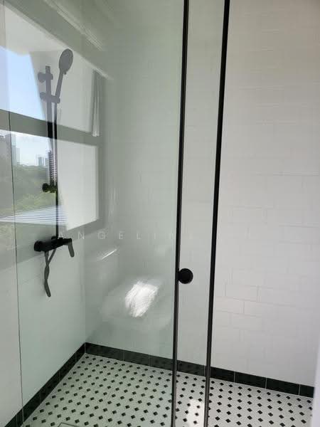 Zion Mansion, 23 Holland Rise, Tanglin / Holland / Bukit Timah, 3 Bedrooms, 1,350 sqft, Apartment For Rent, by Angeline Oh, 500077768 - Bathroom - PropertyGuru.com.sg