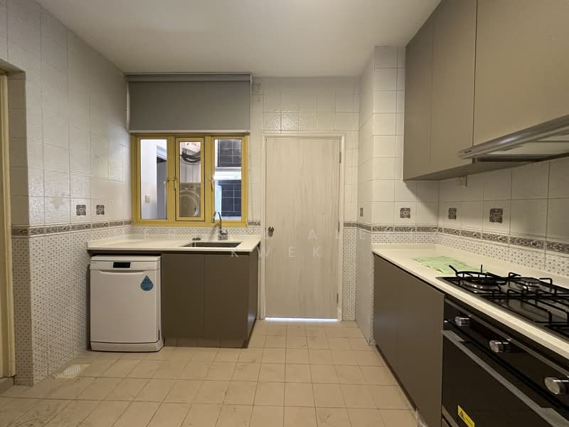 Orange Regency, 101 Fernhill Road, 4 Bedrooms, 2,433 sqft, Apartment For Rent, by Meriell Alexiz Kwek, 500077773 - PropertyGuru.com.sg