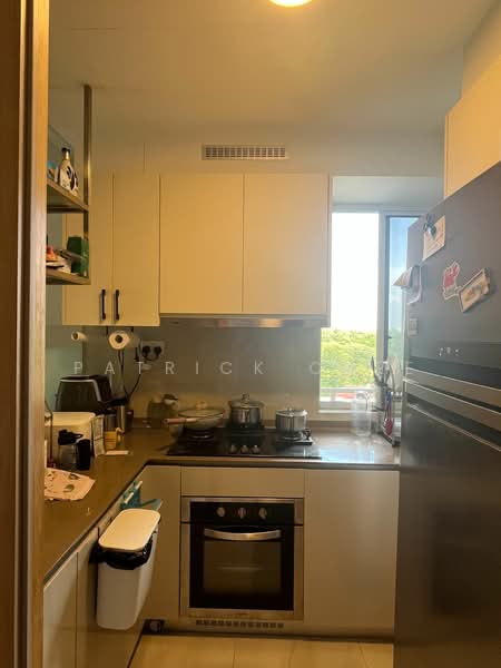 High Park Residences Condominium For Sale at S$ 1,400,000 | PropertyGuru Singapore - Kitchen