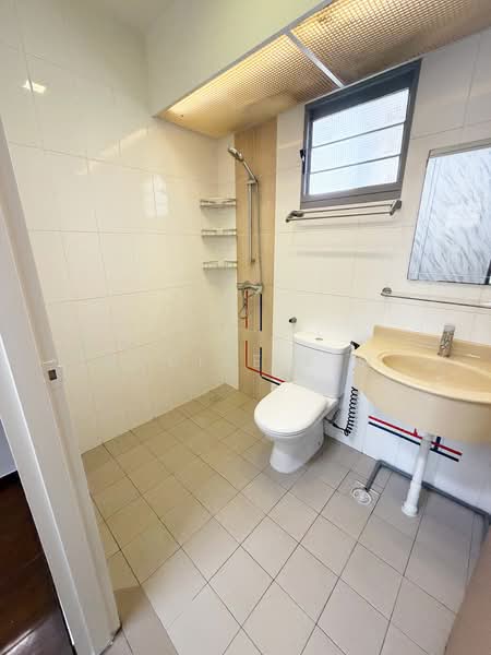 683B Edgedale Plains, 683B Edgedale Plains, Room Rental, 200 sqft, HDB Flat For Rent, by Louise Lim, 500077788 - Bathroom - PropertyGuru.com.sg