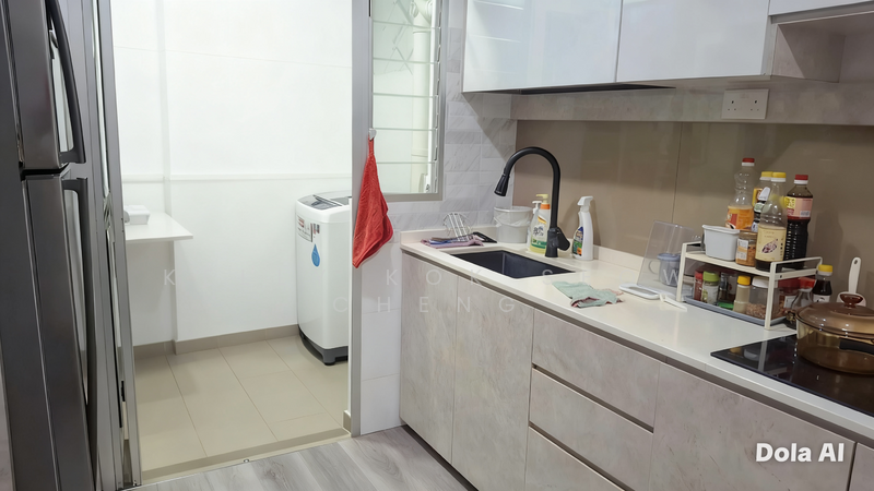 228A Ang Mo Kio Street 23 HDB Flat For Sale at S$ 1,098,000 | PropertyGuru Singapore - Kitchen