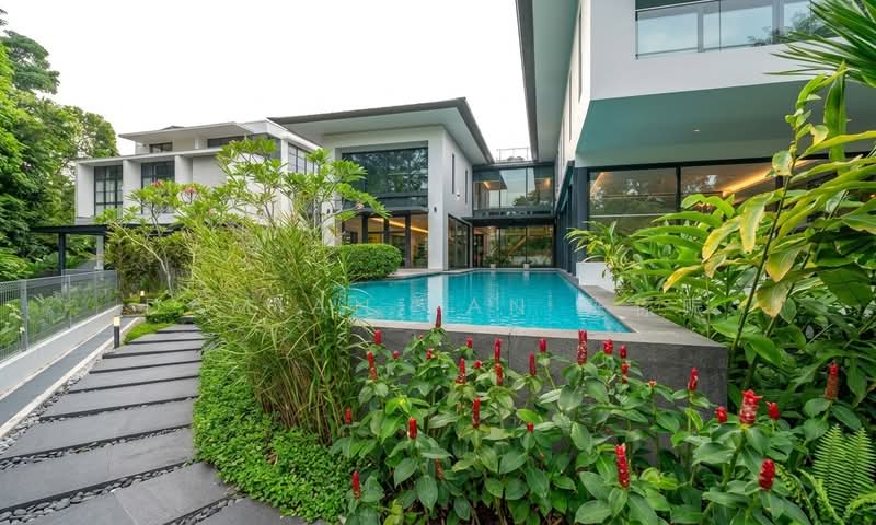 ⭐️RARE MODERN MASTERPIECE IN EWART PARK GCBA: 7-YEAR-OLD 2-STY DETACHED WITH POOL & BASEMENT!⭐️ Detached House For Sale at S$ 33,000,000 | PropertyGuru Singapore - Exterior
