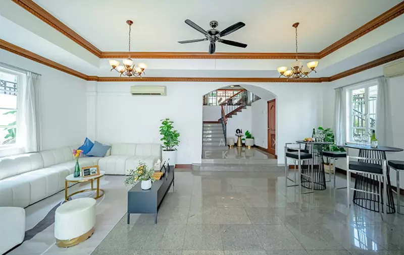 Detached Home @ 74 Gentle Drive Detached House For Sale at S$ 6,843,250 | PropertyGuru Singapore - Living Room