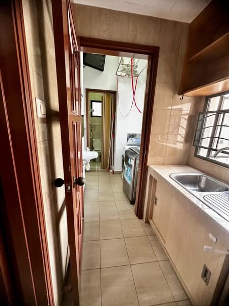 Heritage View, 10 Dover Rise, 5 Bedrooms, 2,616 sqft, Condominium For Sale, by Lynn Er, 500077822 - Bathroom - PropertyGuru.com.sg