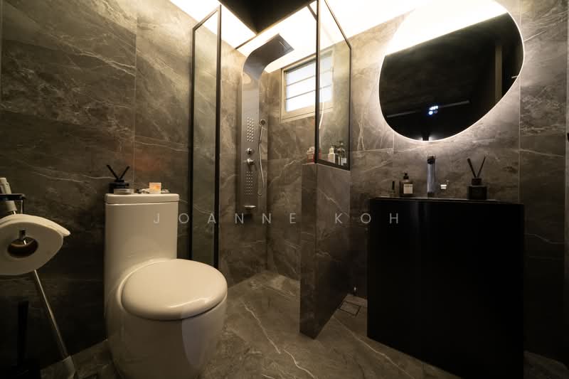 422A Northshore Drive HDB Flat For Sale at S$ 1,400,000 | PropertyGuru Singapore - Bathroom