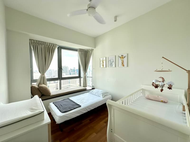 Pavilion 11 Condominium For Sale at S$ 2,000,000 | PropertyGuru Singapore - Bedroom
