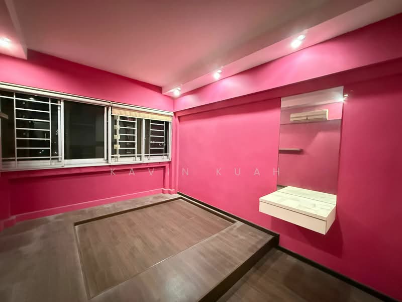 254 Kim Keat Avenue HDB Flat For Sale at S$ 980,000 | PropertyGuru Singapore - Bedroom