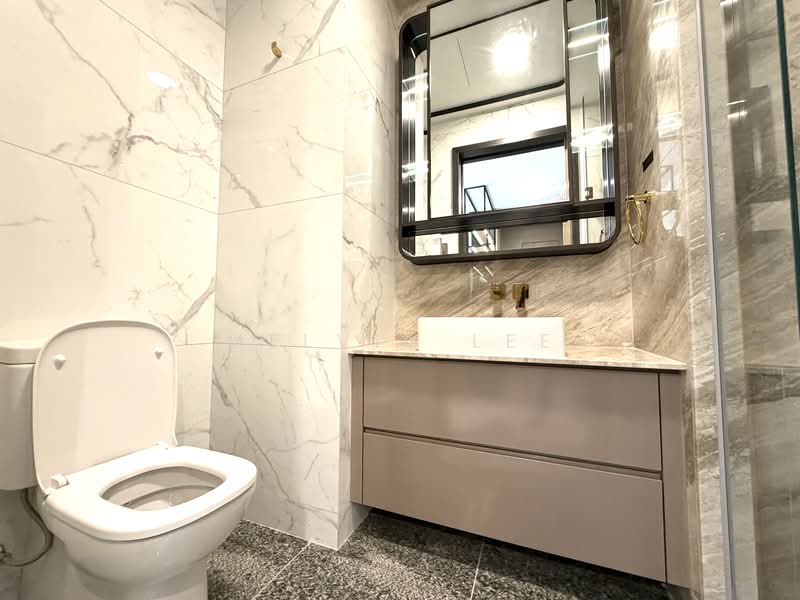 Perfect Ten Condominium For Sale at S$ 2,588,888 | PropertyGuru Singapore - Bathroom