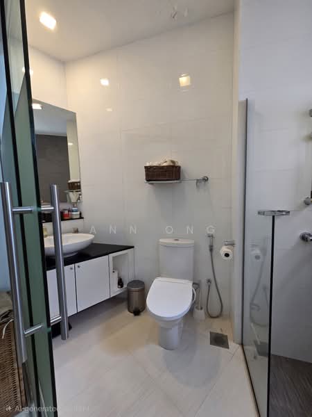 Bayshore Park, 62 Bayshore Road, 4 Bedrooms, 3,477 sqft, Condominium For Rent, by Ann Ong, 500077877 - Bathroom - PropertyGuru.com.sg