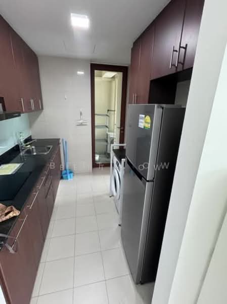 D'Oasia Condominium For Sale at S$ 895,000 | PropertyGuru Singapore - Kitchen