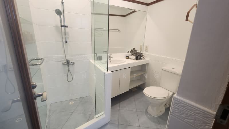 The Draycott Condominium For Sale at S$ 5,655,000 | PropertyGuru Singapore - Bathroom