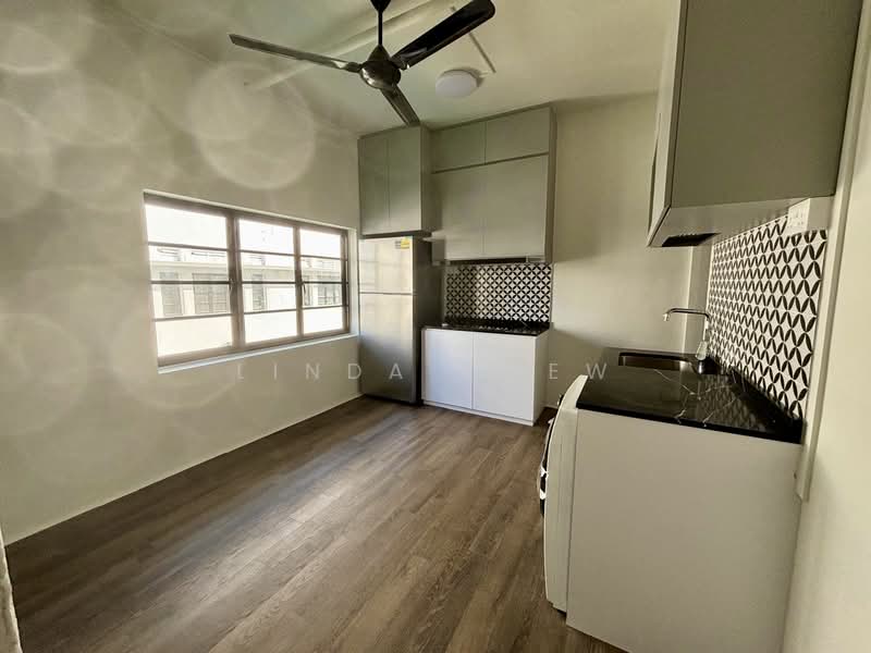 57 Eng Hoon Street, 57 Eng Hoon Street, Room Rental, 150 sqft, HDB Flat For Rent, by Linda Chew, 500077923 - Kitchen - PropertyGuru.com.sg