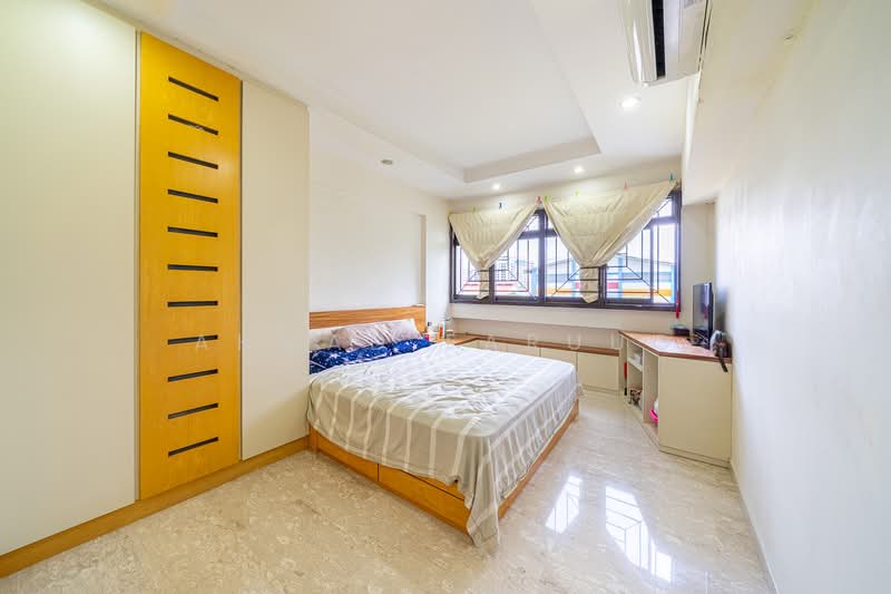 980B Buangkok Crescent HDB Flat For Sale at S$ 650,000 | PropertyGuru Singapore - Bedroom