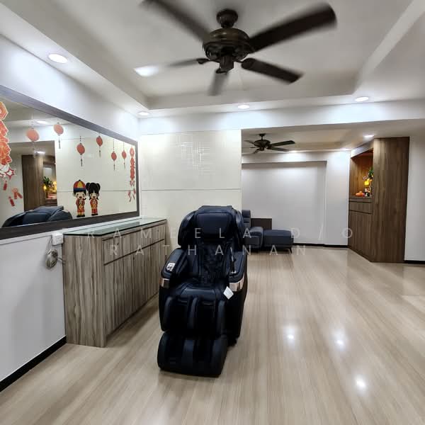 826 Woodlands Street 81 HDB Flat For Sale at S$ 760,000 | PropertyGuru Singapore - Living Room