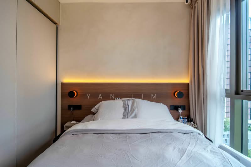 Midwood Condominium For Sale at S$ 1,400,000 | PropertyGuru Singapore - Bedroom