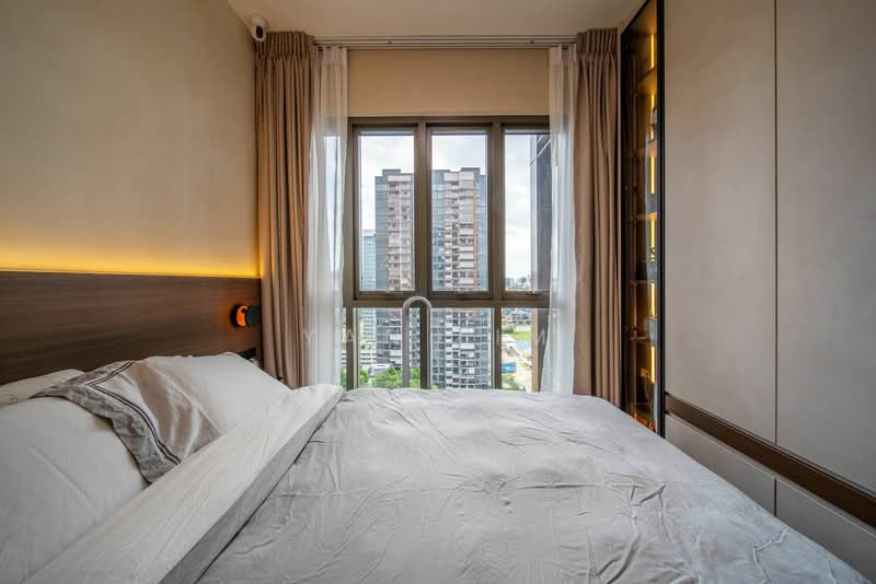 Midwood Condominium For Sale at S$ 1,400,000 | PropertyGuru Singapore - Bedroom