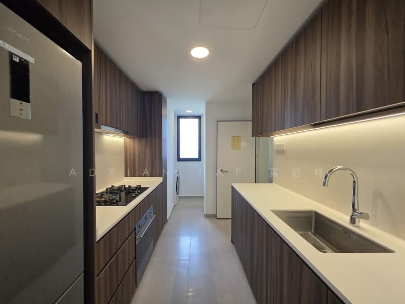 Lentor Modern Condominium For Sale at S$ 2,750,000 | PropertyGuru Singapore - Kitchen