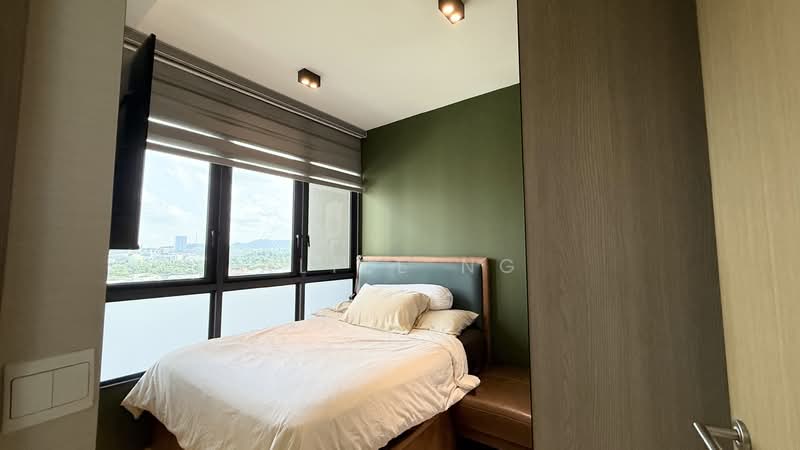 Whistler Grand Condominium For Sale at S$ 920,000 | PropertyGuru Singapore - Bedroom