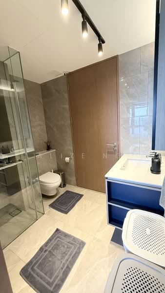 Whistler Grand Condominium For Sale at S$ 920,000 | PropertyGuru Singapore - Bathroom
