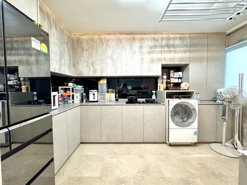 534 Pasir Ris Drive 1, 534 Pasir Ris Drive 1, 4 Bedrooms, 1,550 sqft, HDB Flat For Rent, by Pan Waratchaya, 500077980 - Kitchen - PropertyGuru.com.sg