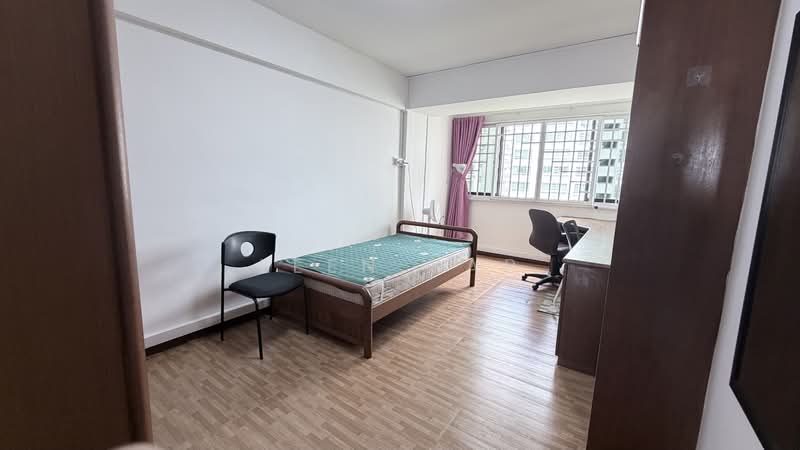 412 Commonwealth Avenue West, 412 Commonwealth Avenue West, 3 Bedrooms, 1,044 sqft, HDB Flat For Rent, by Leen Yap, 500077984 - Bedroom - PropertyGuru.com.sg