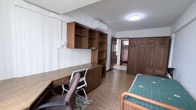 412 Commonwealth Avenue West, 412 Commonwealth Avenue West, 3 Bedrooms, 1,044 sqft, HDB Flat For Rent, by Leen Yap, 500077984 - Bedroom - PropertyGuru.com.sg