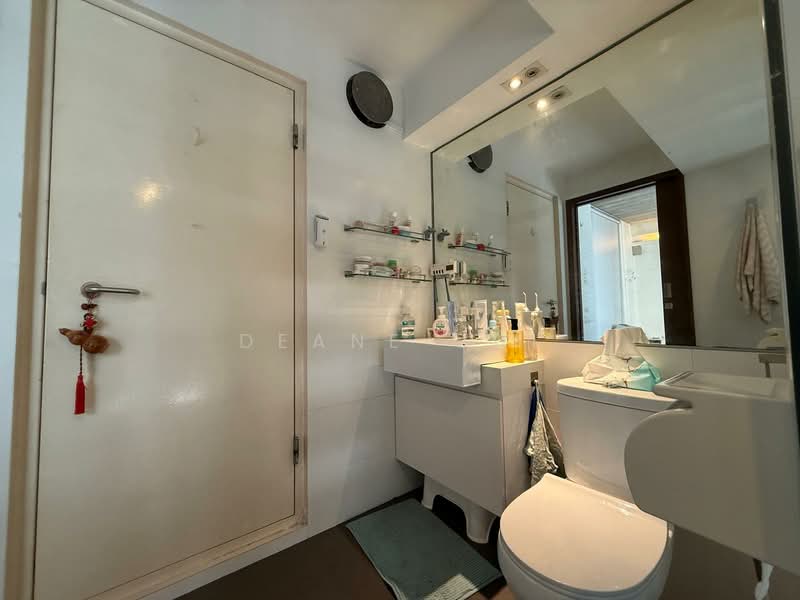 Two8one Studio Condominium For Sale at S$ 1,080,000 | PropertyGuru Singapore - Bathroom